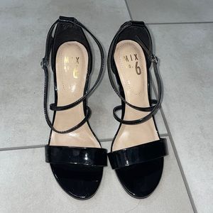 Mix No. 6 heels, size 6 1/2